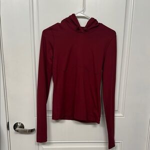 ALO Yoga Red Fitted Sweatshirt with Long Sleeves